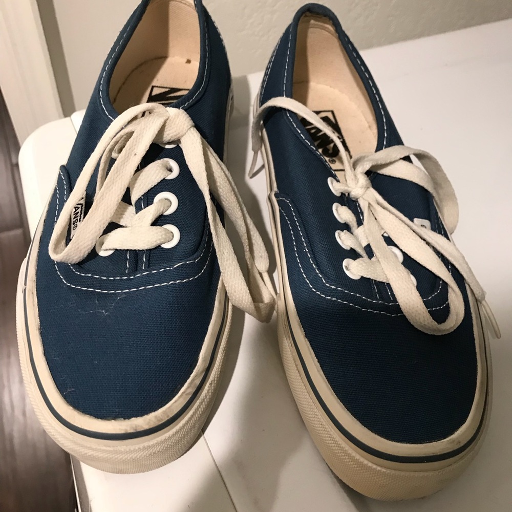Lo Pro Blue Vans